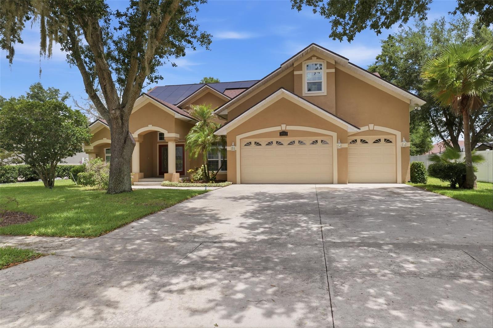 2112 Heritage Crest Dr
