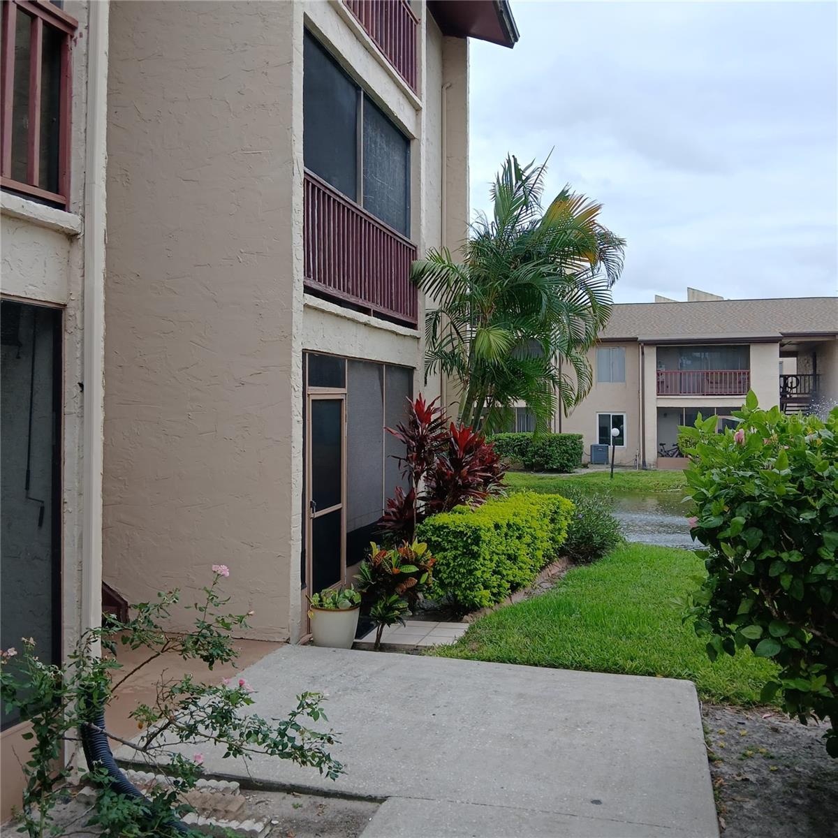 8602 Champlain #87