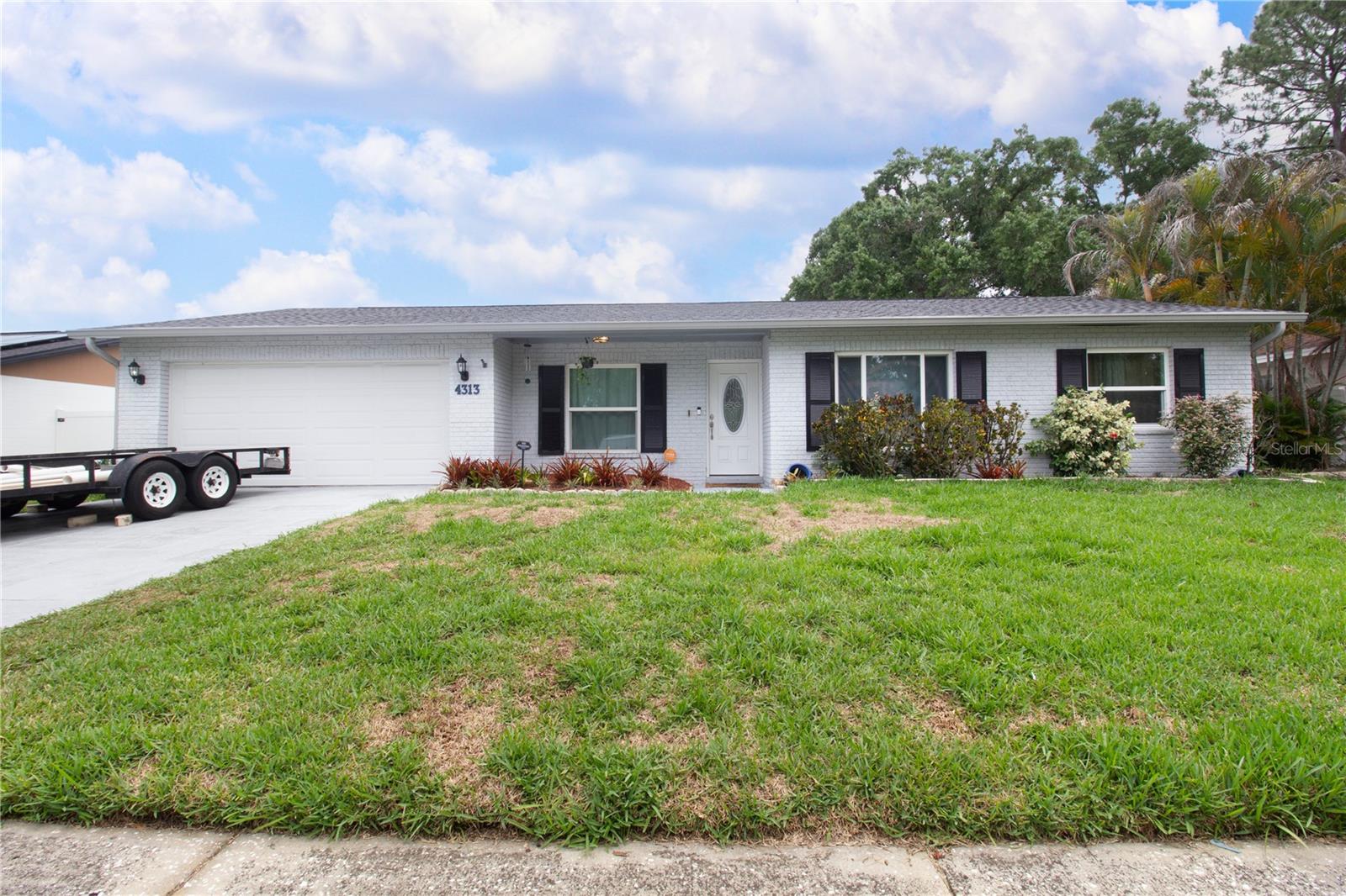 4313 Hollow Hill Dr