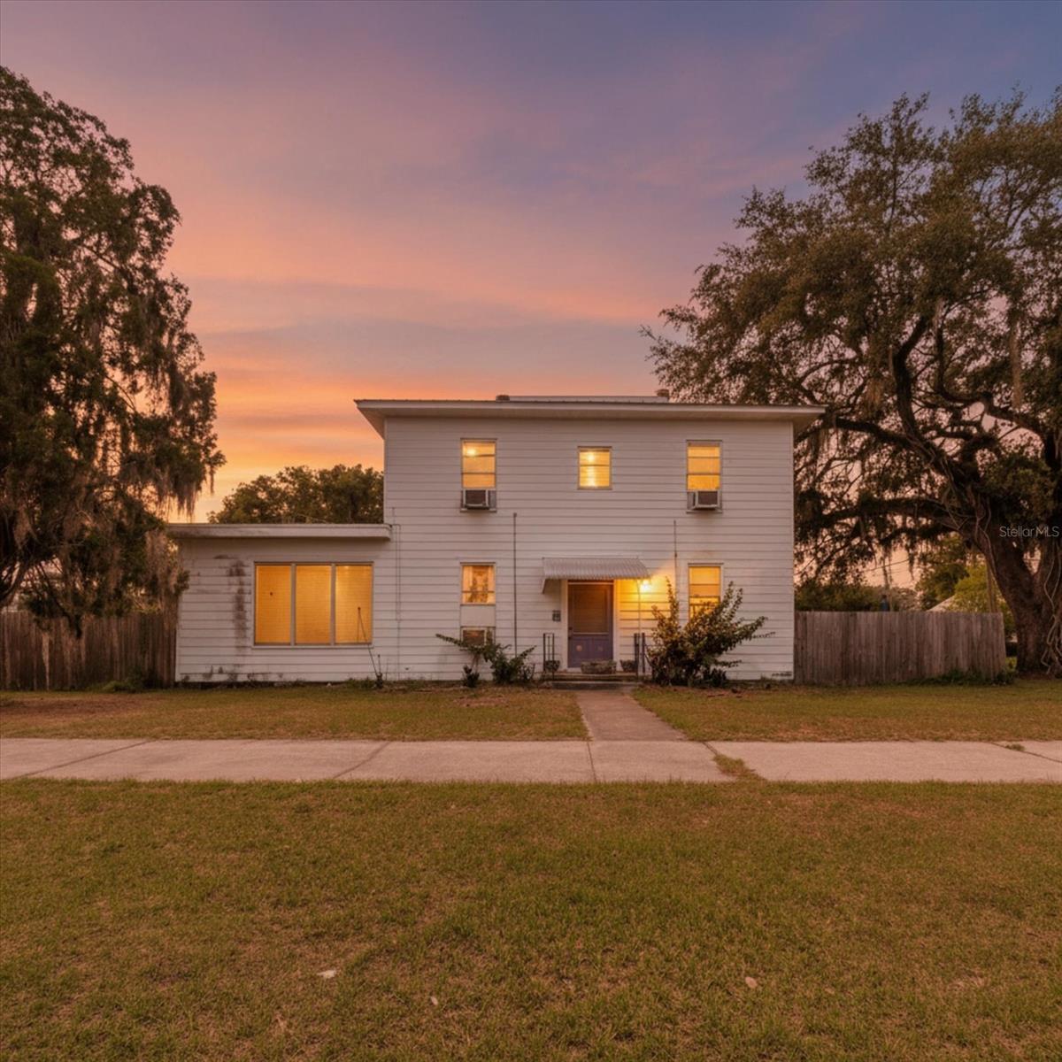 605 S Jackson Ave #1