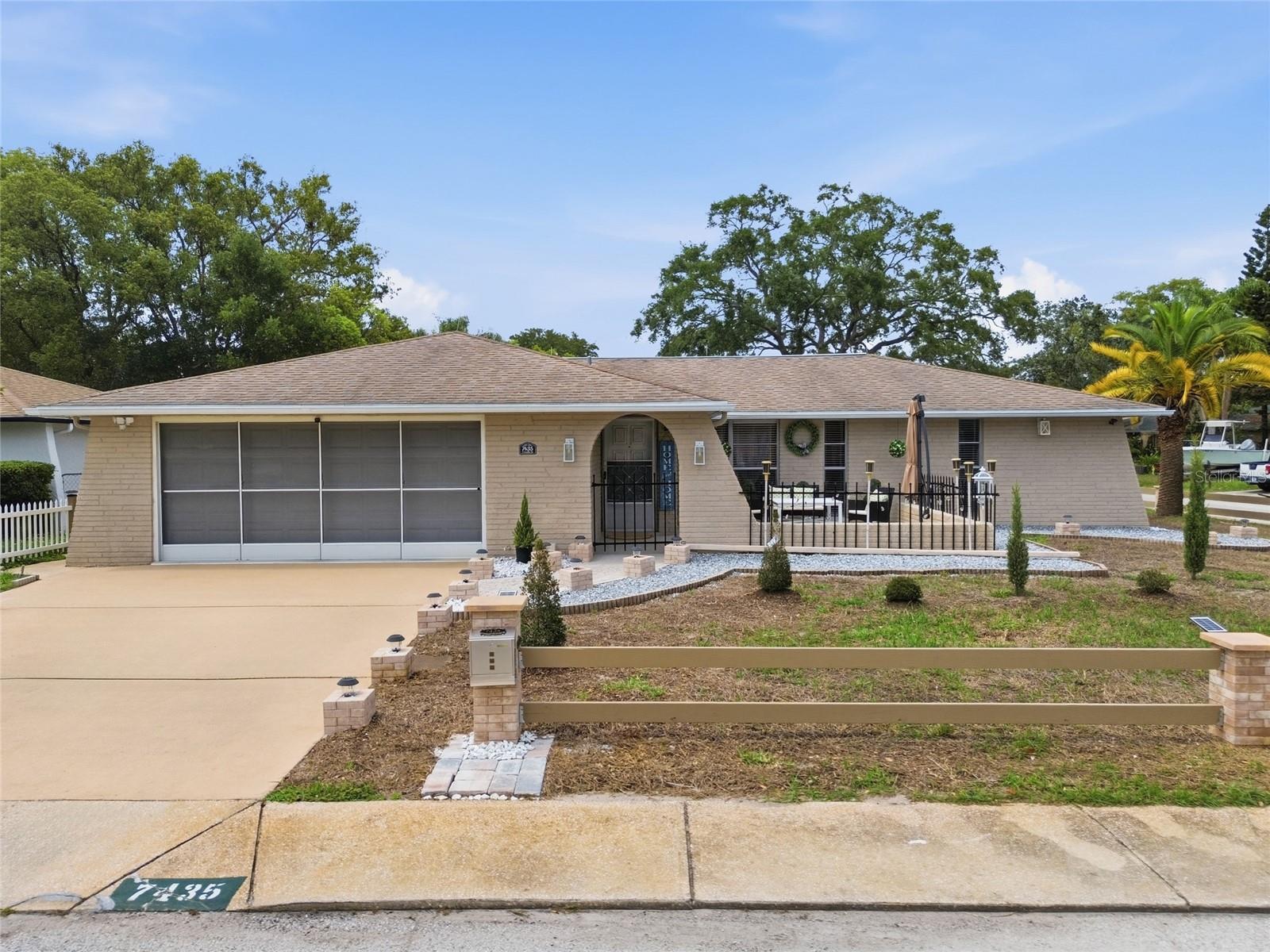 7435 Fireside Dr