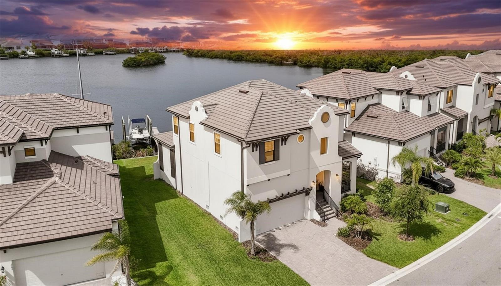 1108 Seagrape Dr