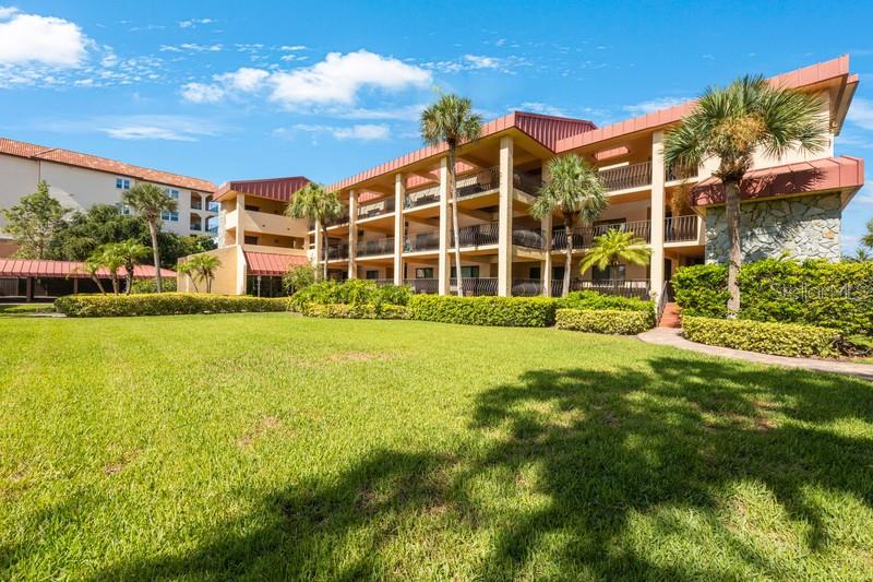1060 Pinellas Bayway S #103