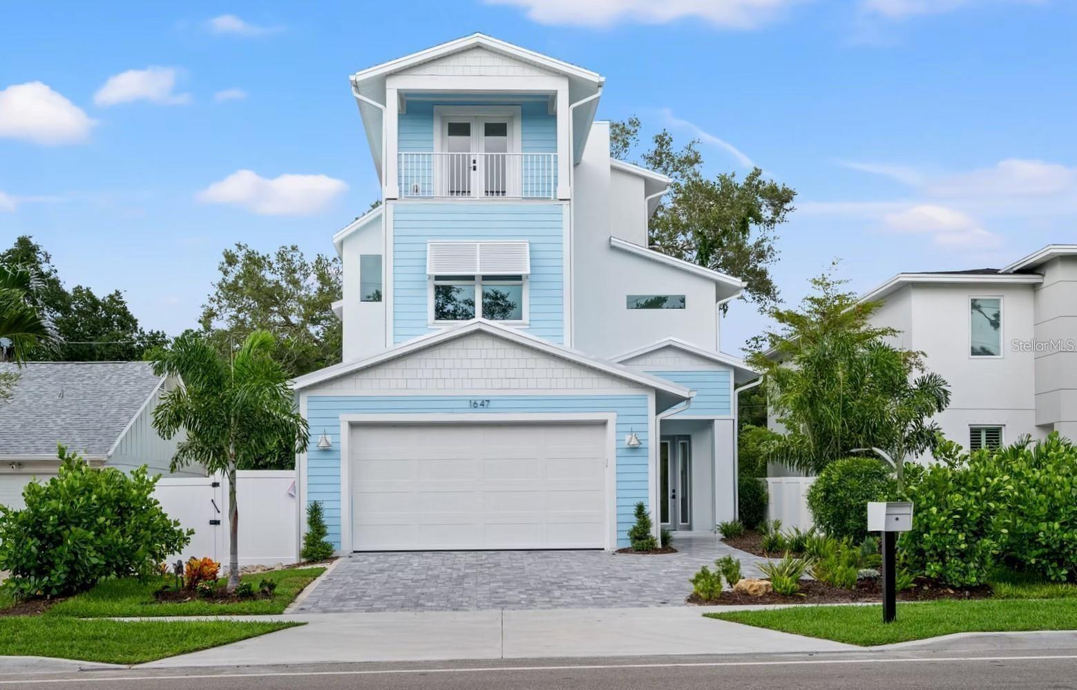 1647 Siesta Dr