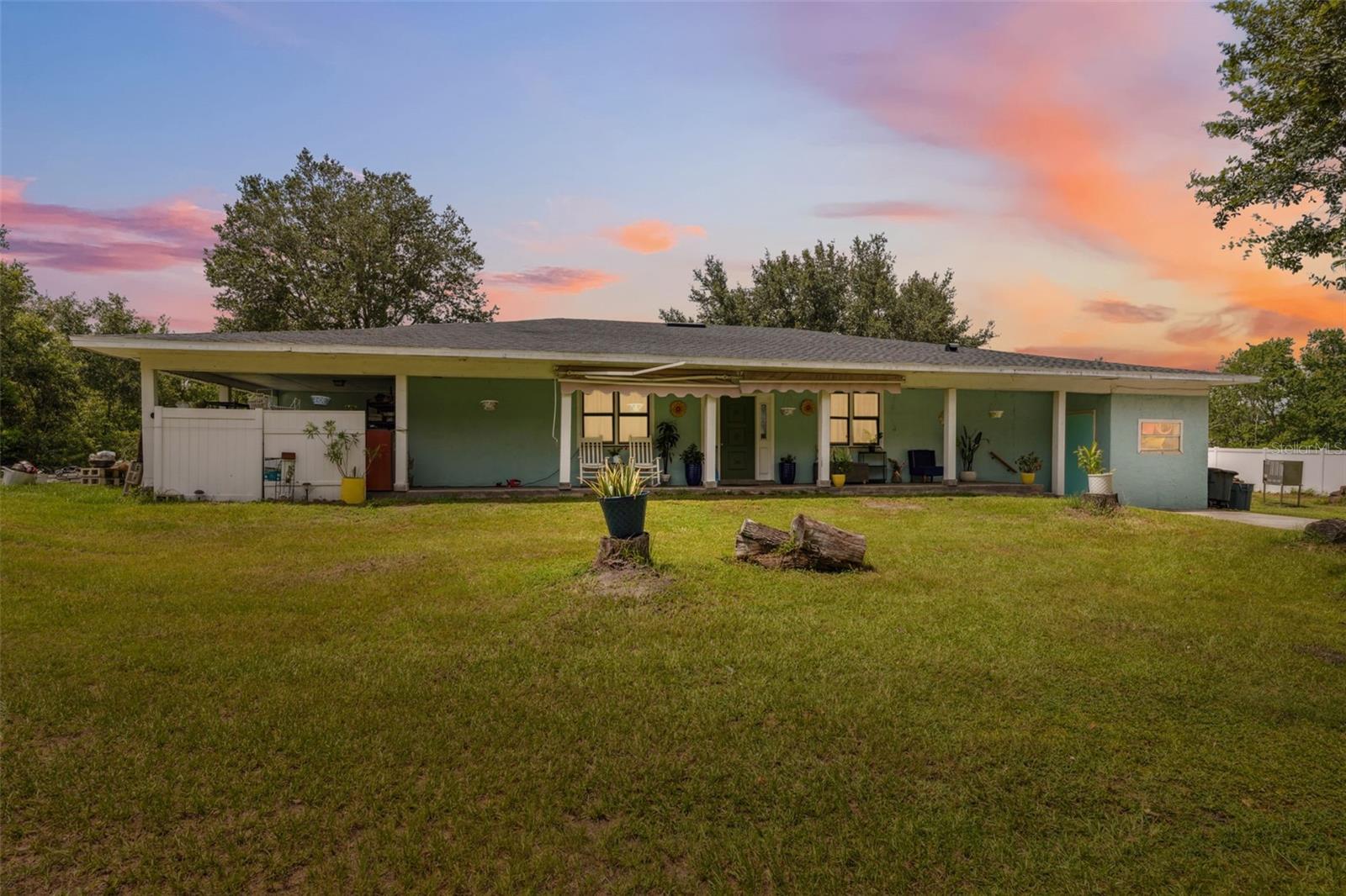 4527 Redcoat Dr