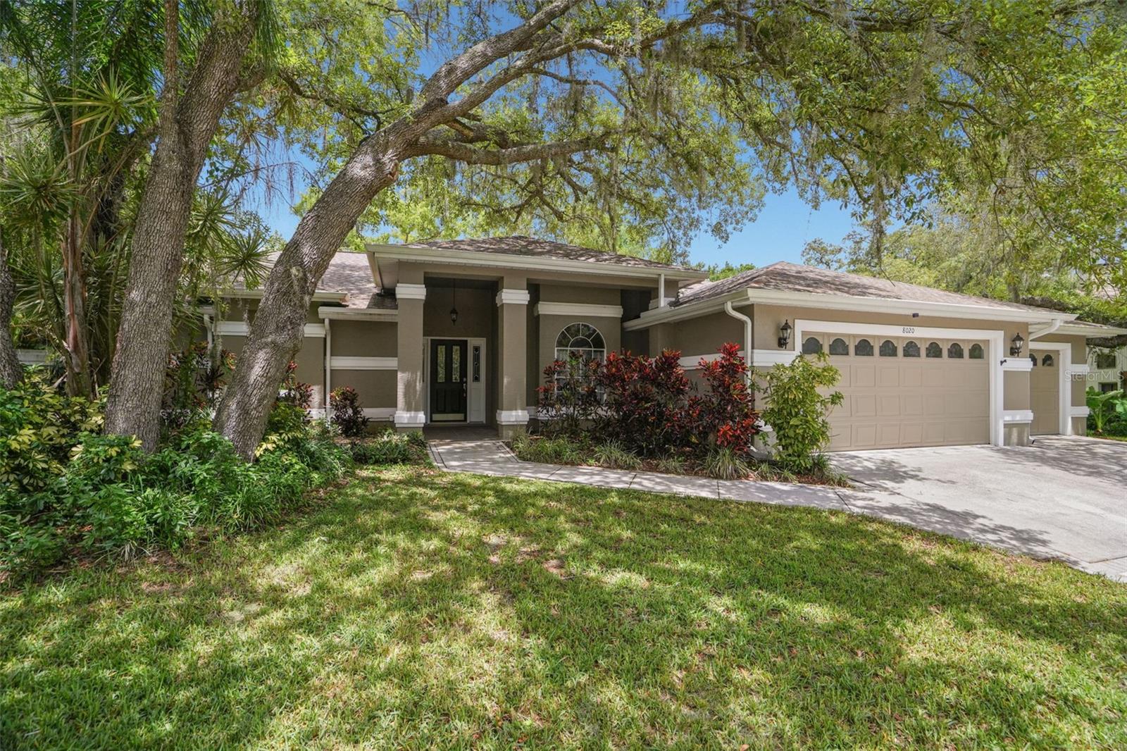 8020 Moonlight Ln