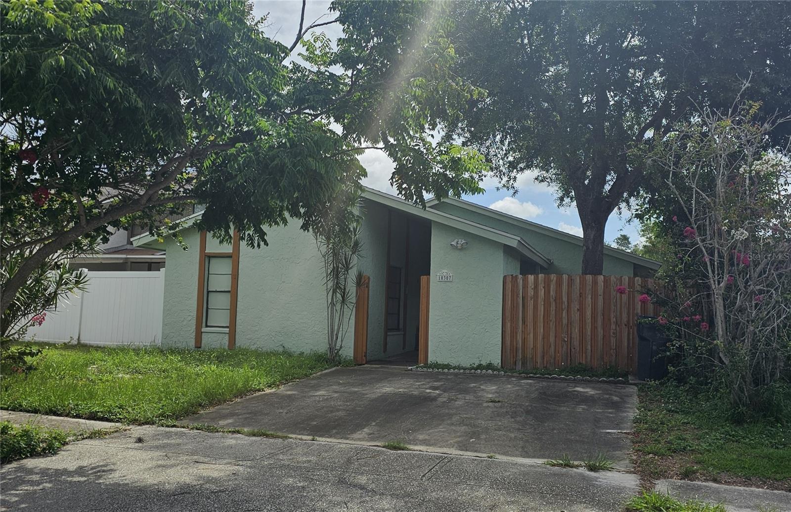 10307 Pennytree Pl