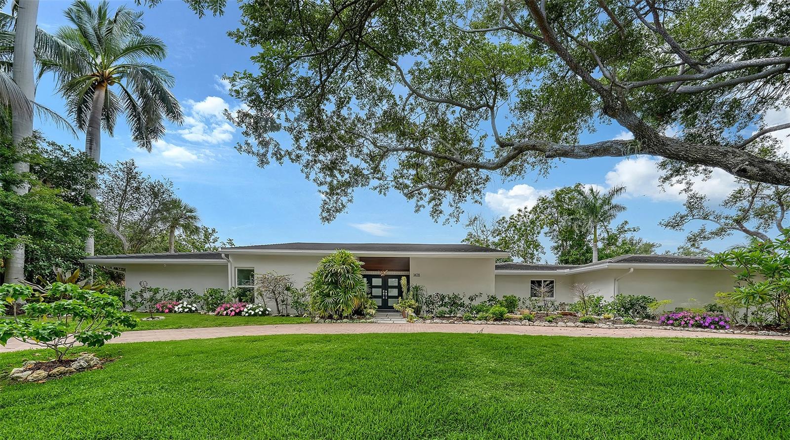 1428 Pine Bay Dr
