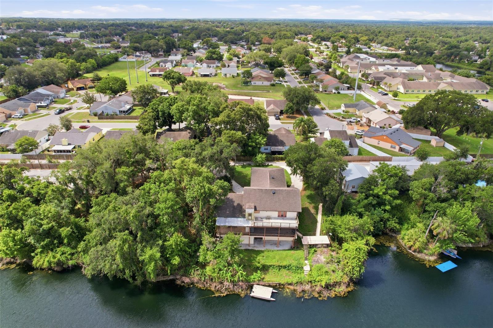 960 Lake Cove Trl