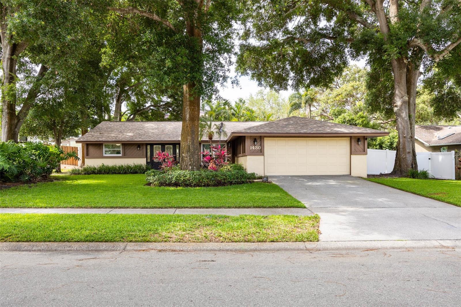 1430 Sutton Place Dr