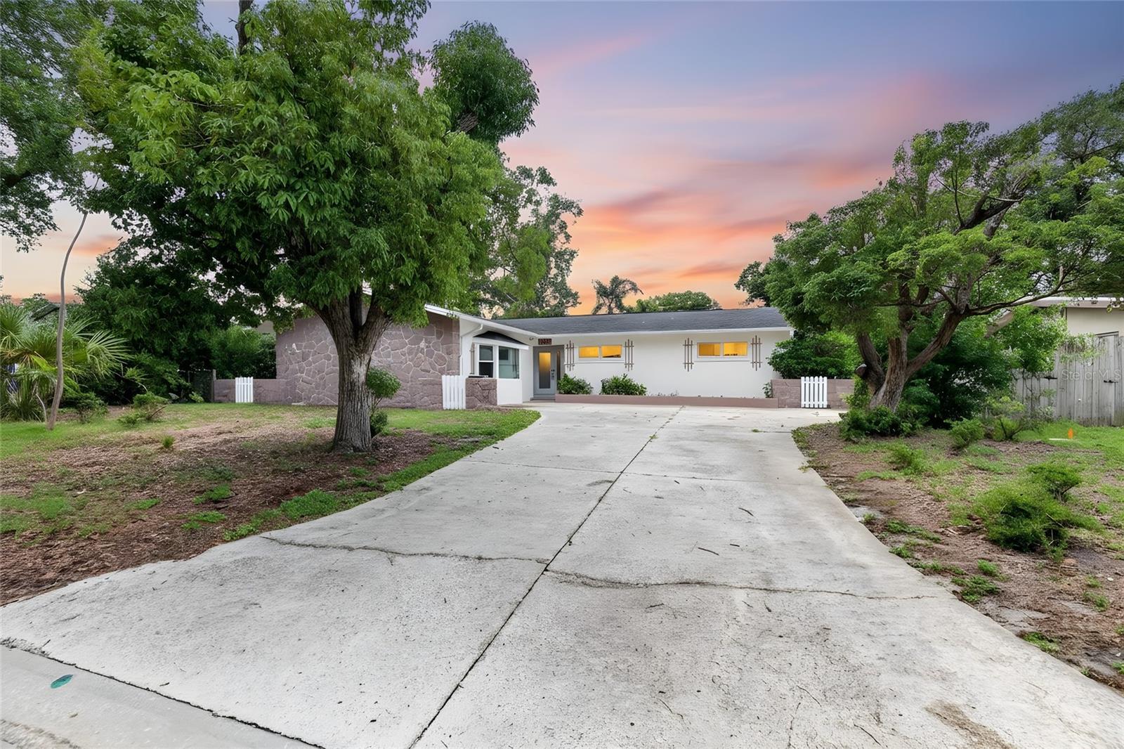 1900 Stanton Ave