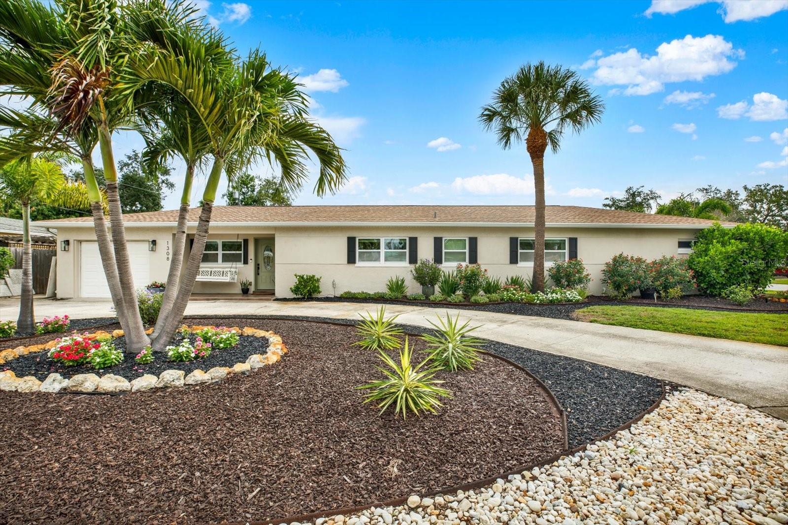 1308 Marion Dr S
