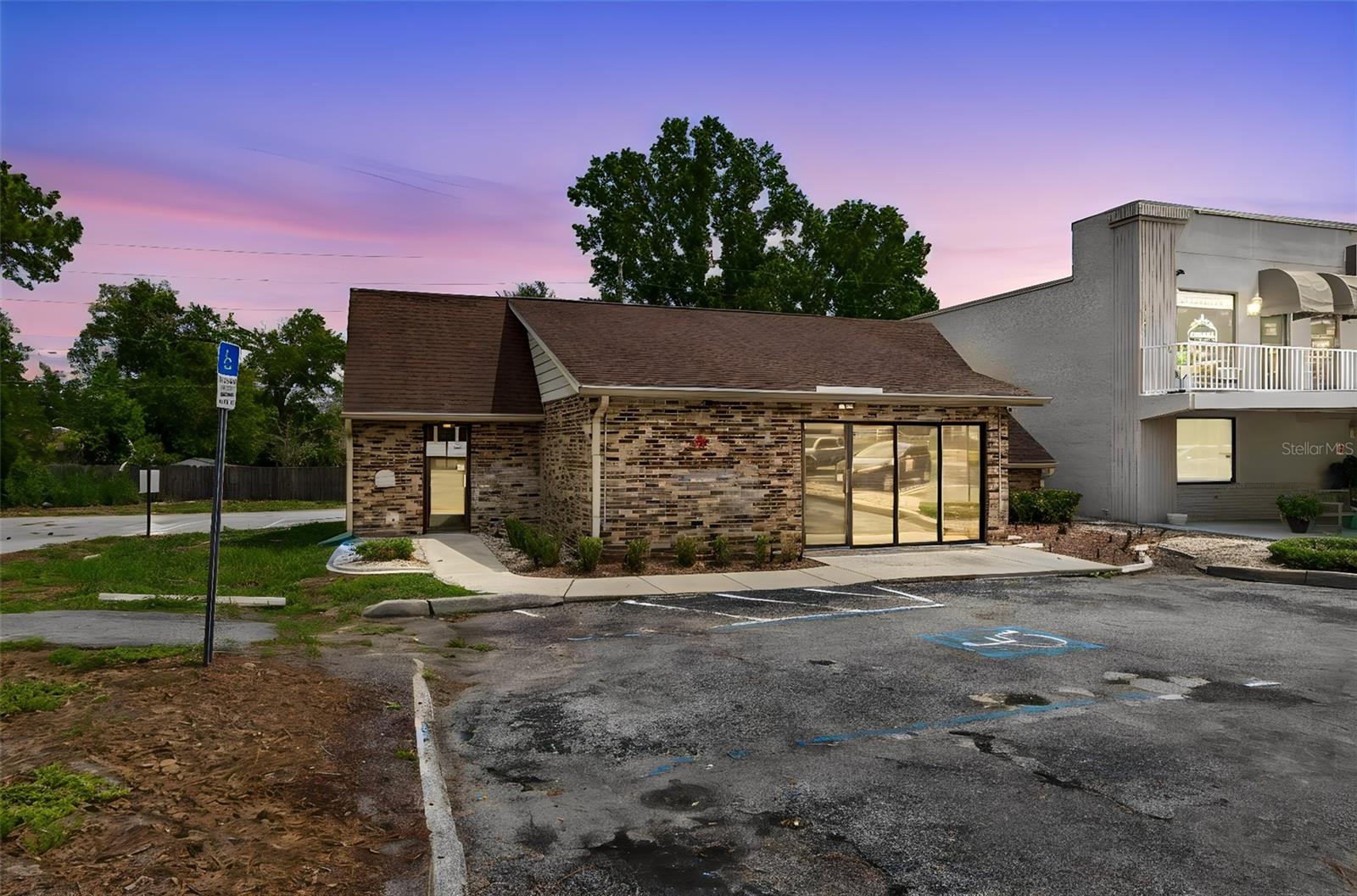 11151 Spring Hill Dr