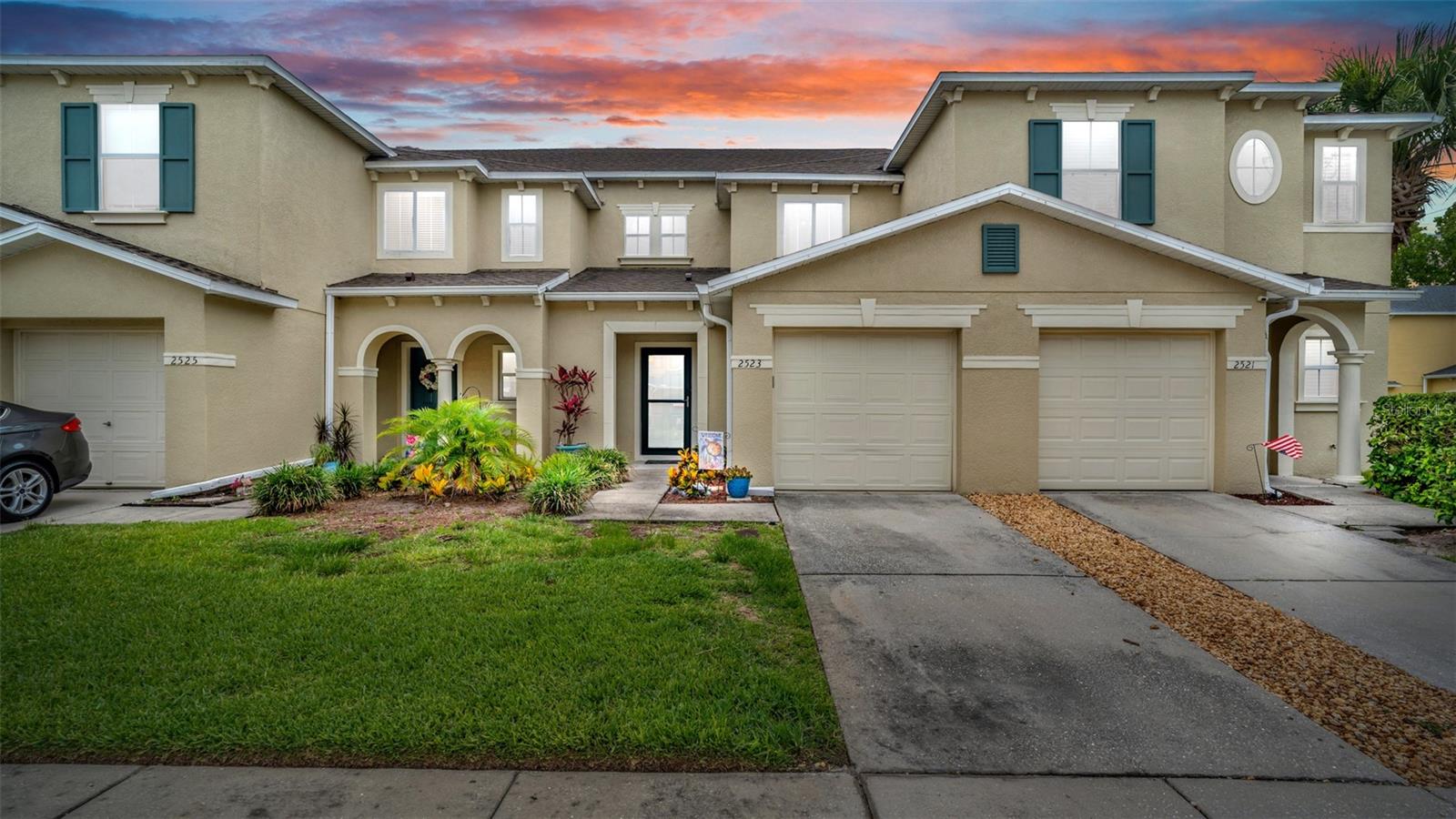 2523 White Sand Ln