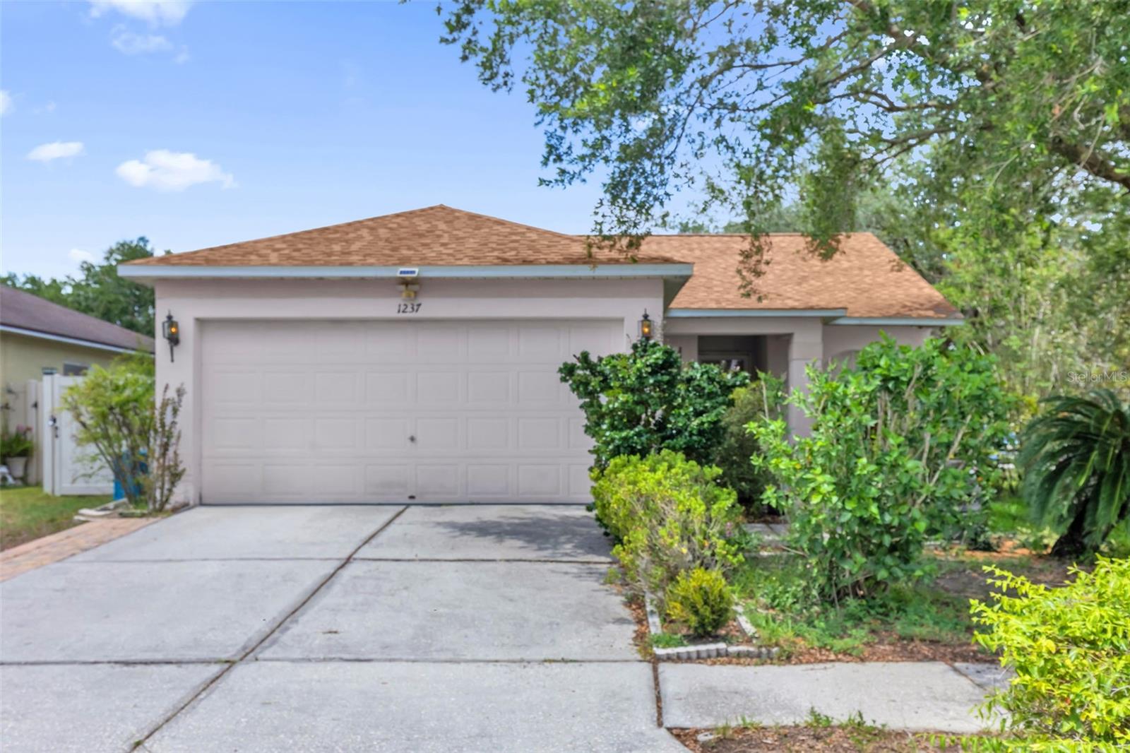 1237 Franford Dr