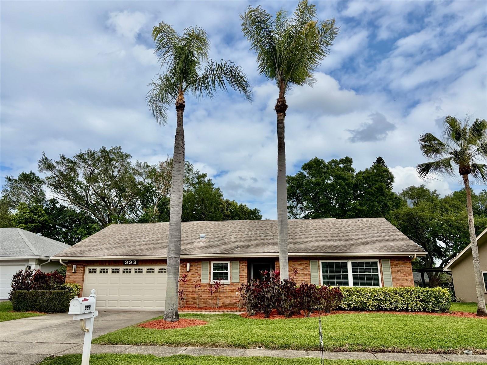999 Gillespie Dr