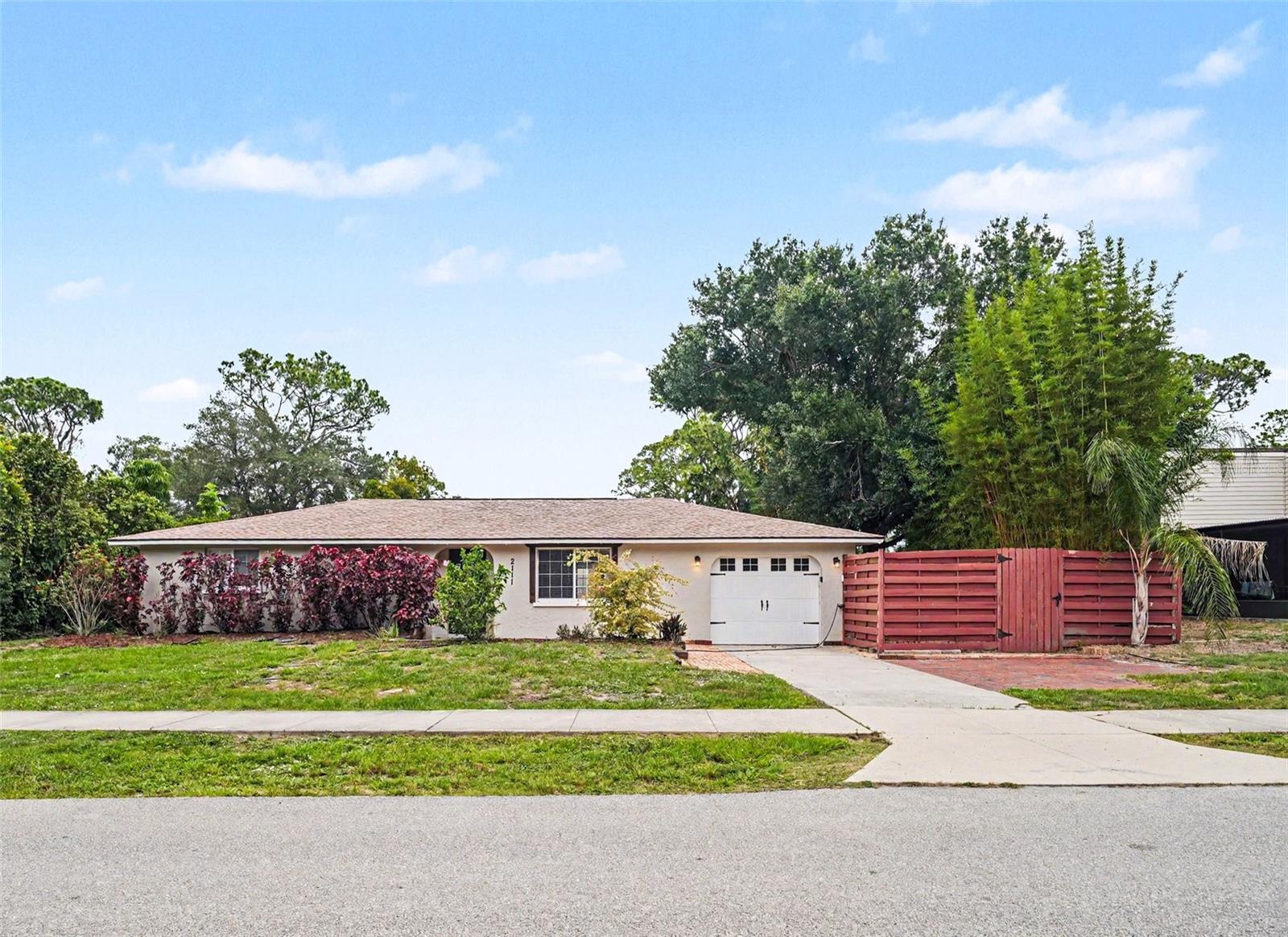 2111 Fairfield Ave