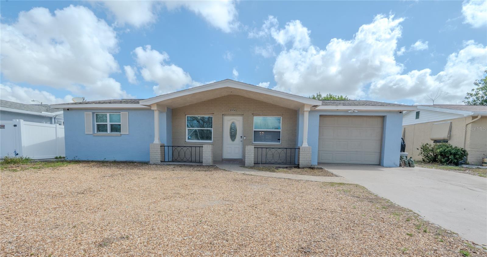 1050 Deal Ln