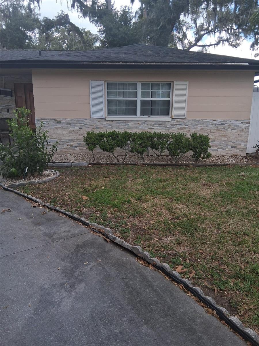 702 Coulter Pl