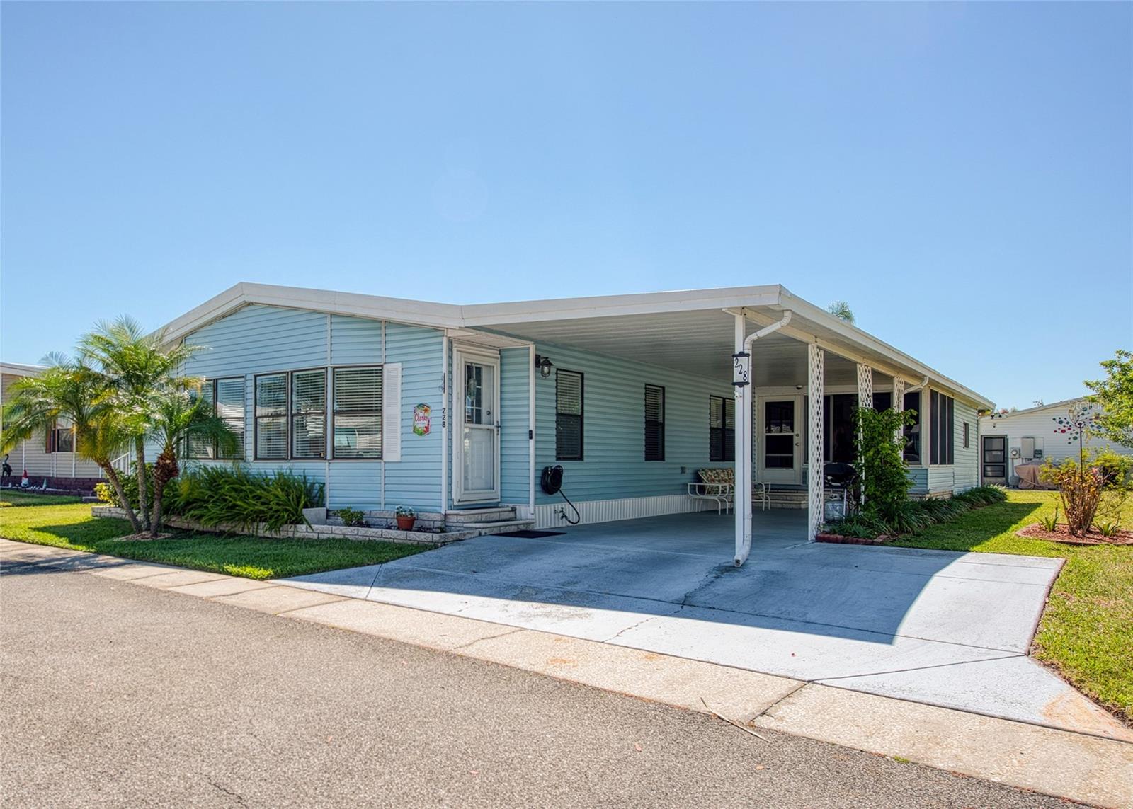 228 Tarpon Ln