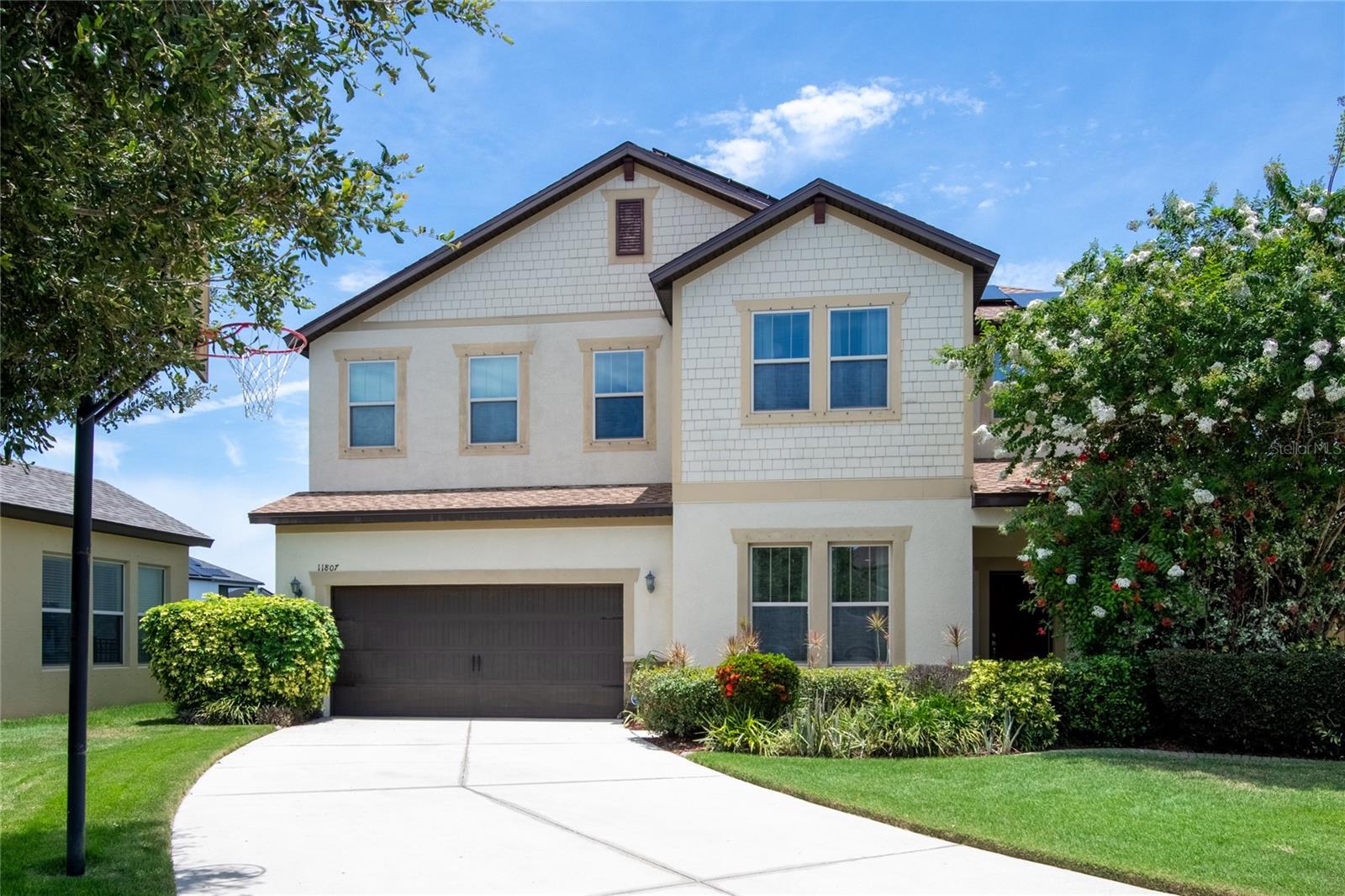11807 Cross Vine Dr