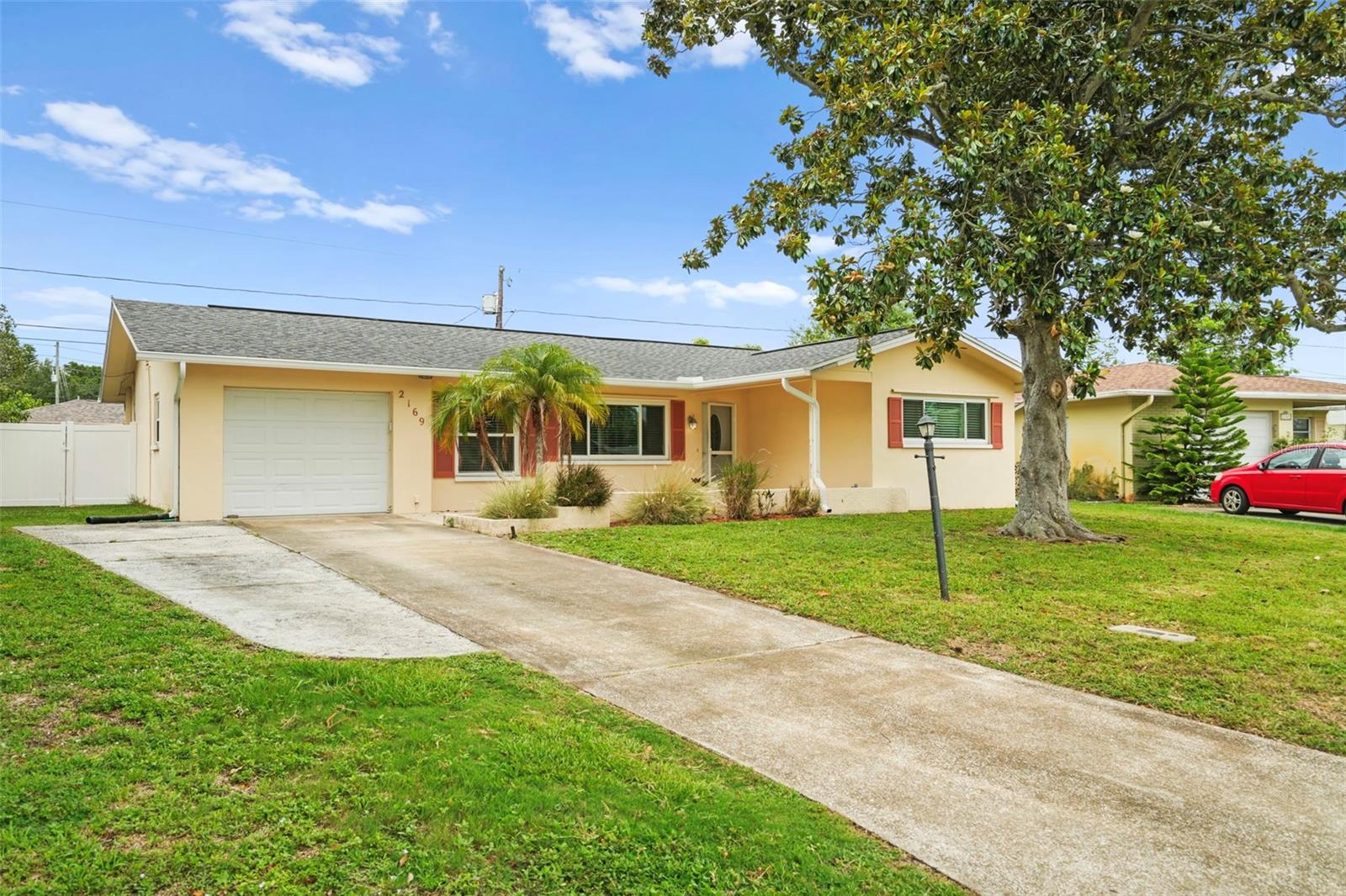 2169 Pine Ridge Dr