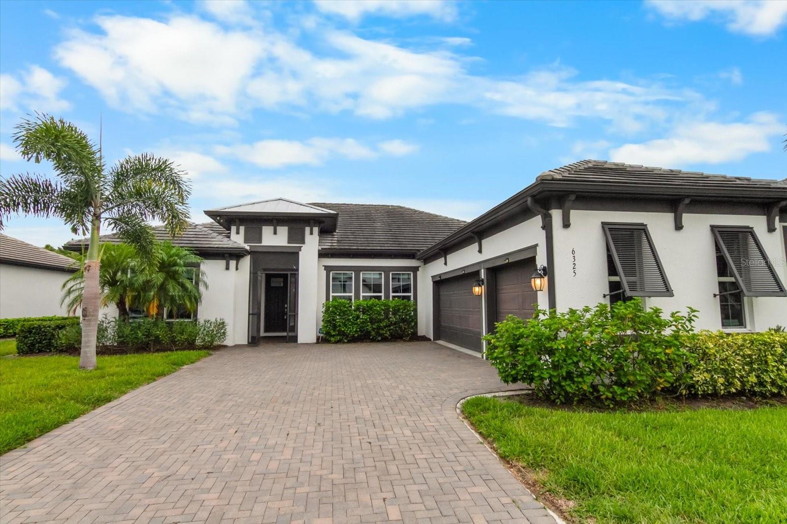 6325 Rivo Lakes Blvd