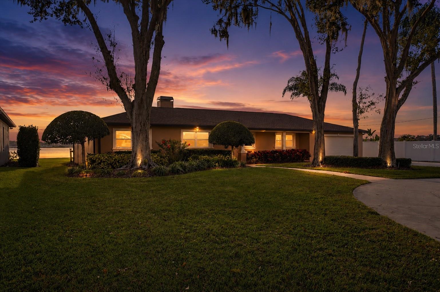 5530 Driftwood Dr