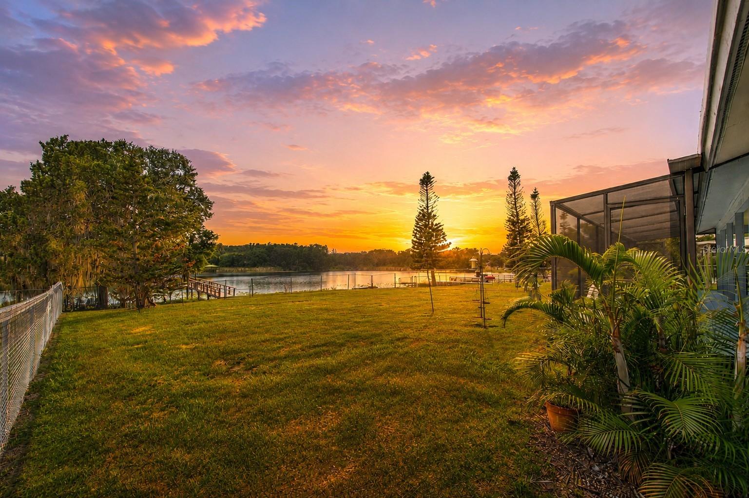 2459 Shorewood Ln
