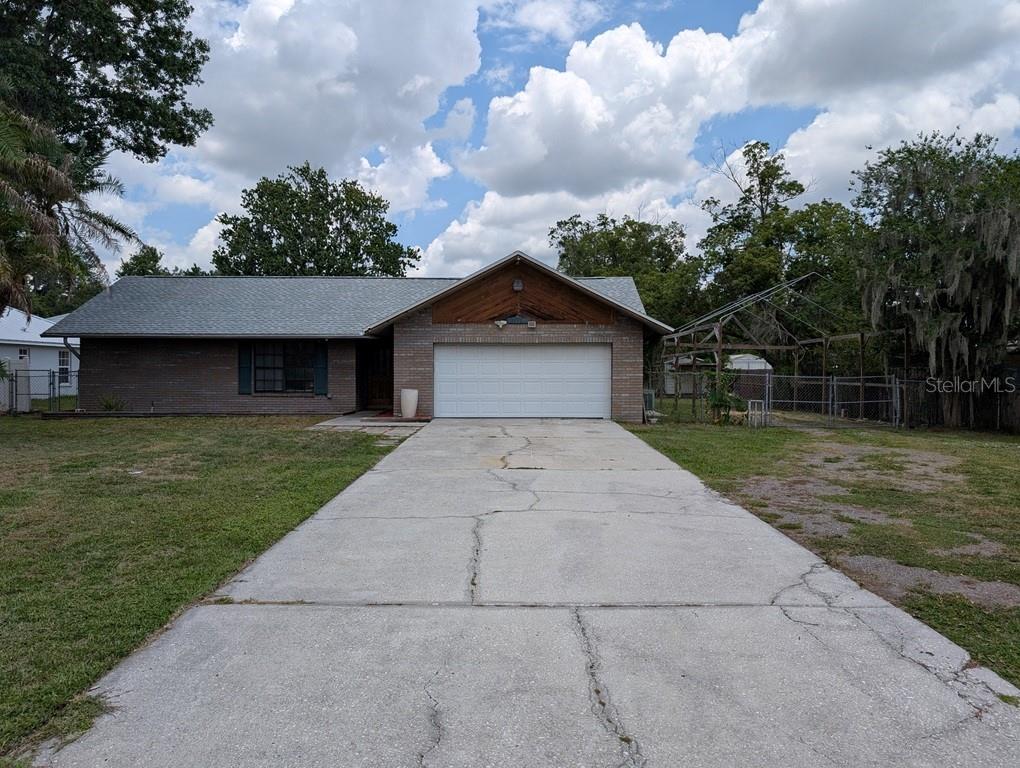 11122 Hannaway Dr