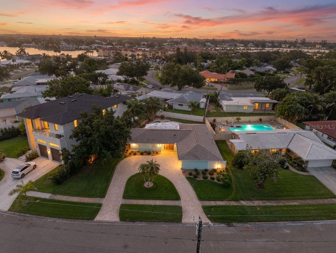1022 Eden Isle Dr NE