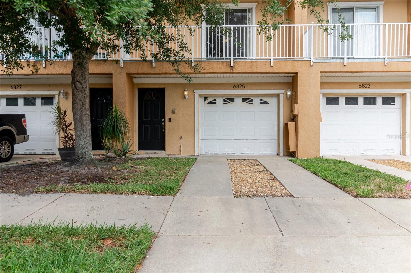 6825 S Kissimmee St