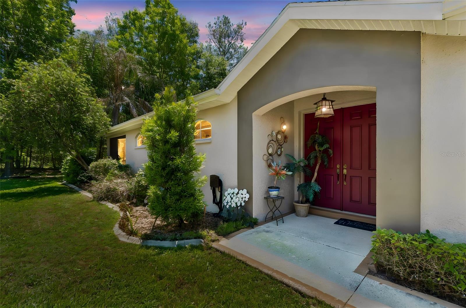 5212 Esplande CT