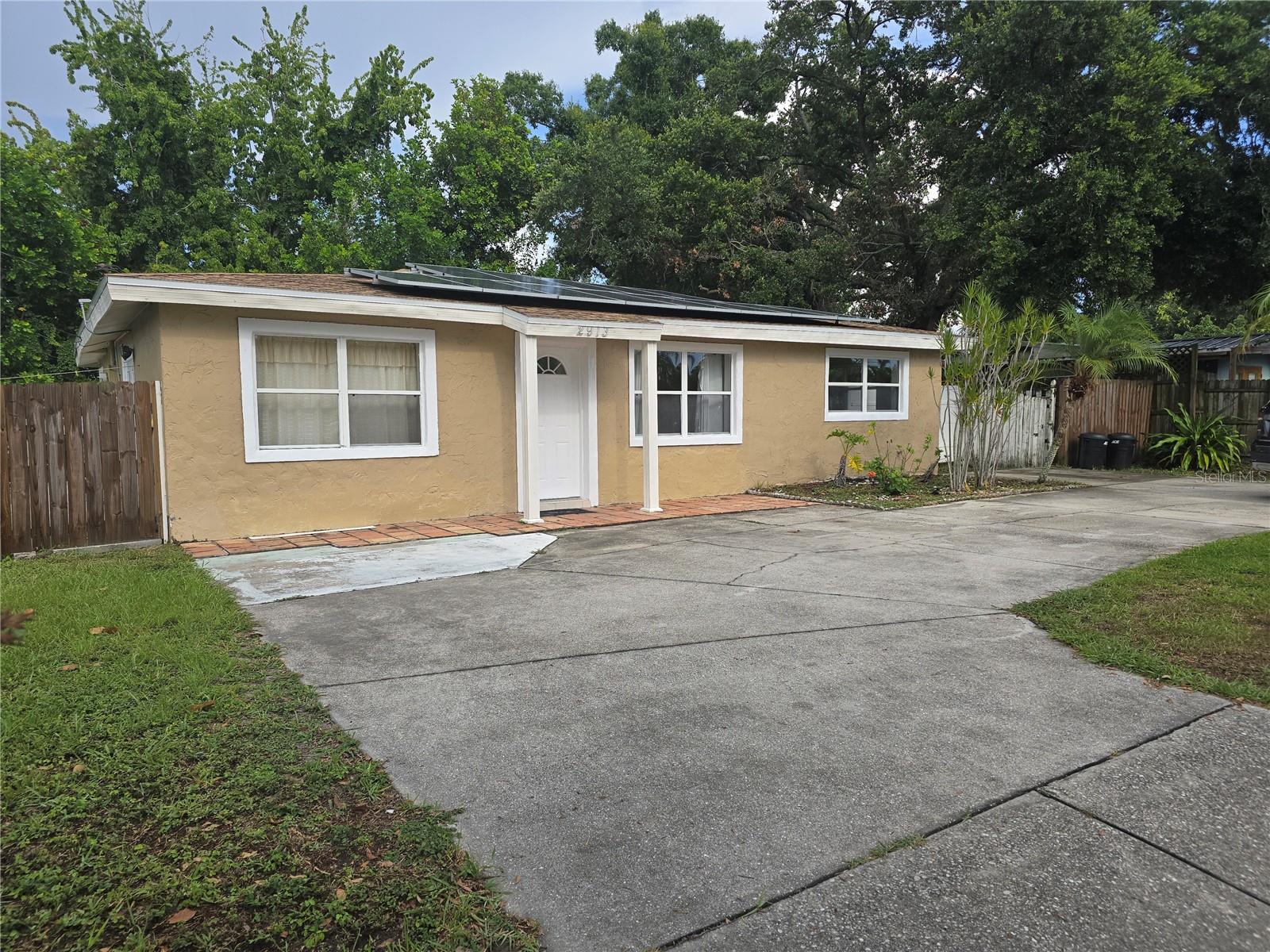 2913 McIntosh Rd