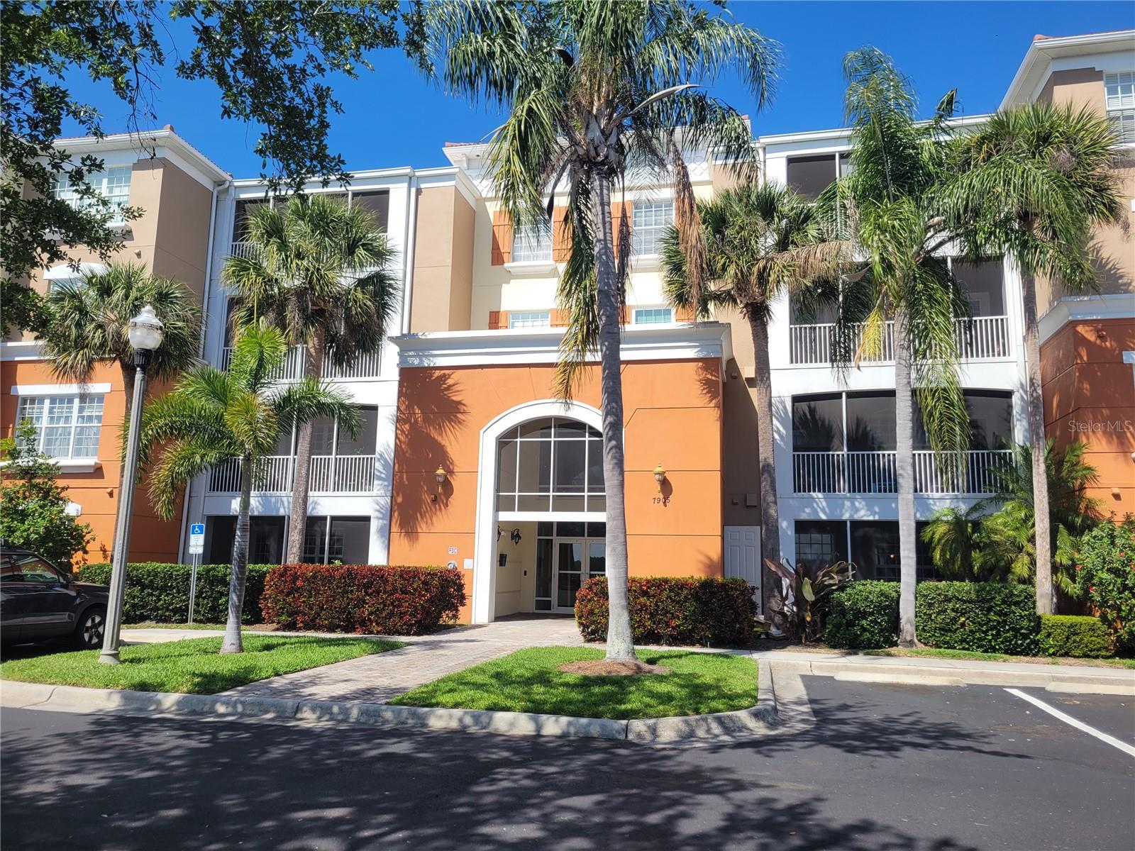 7905 N Seminole Blvd #3404