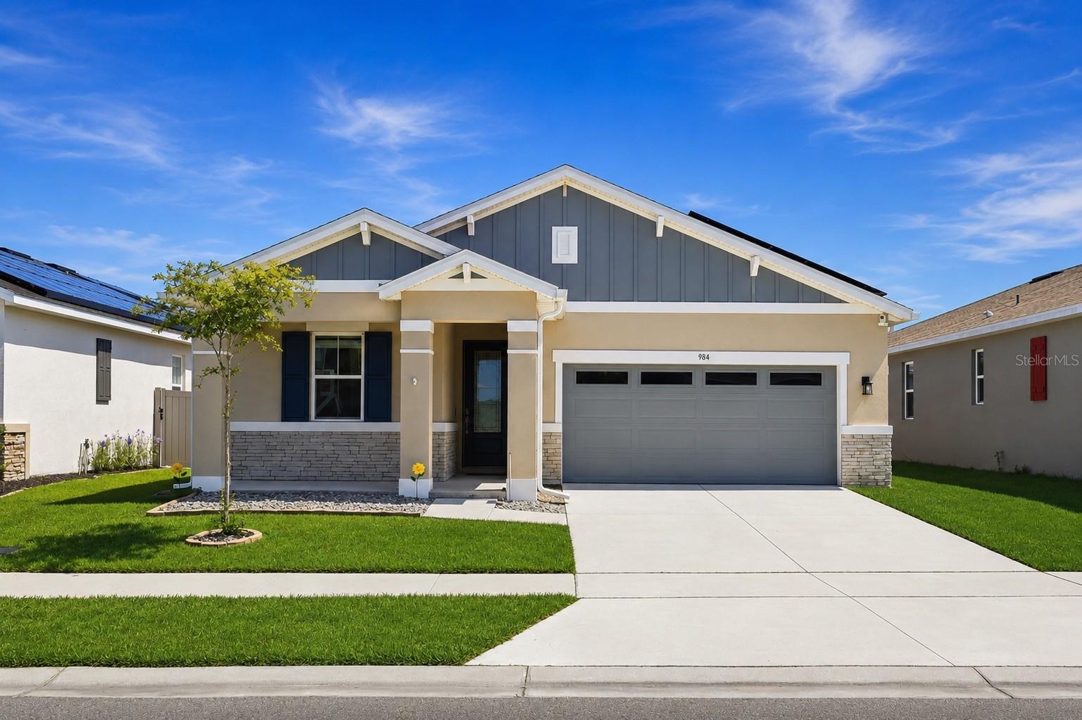984 Griffon Ave