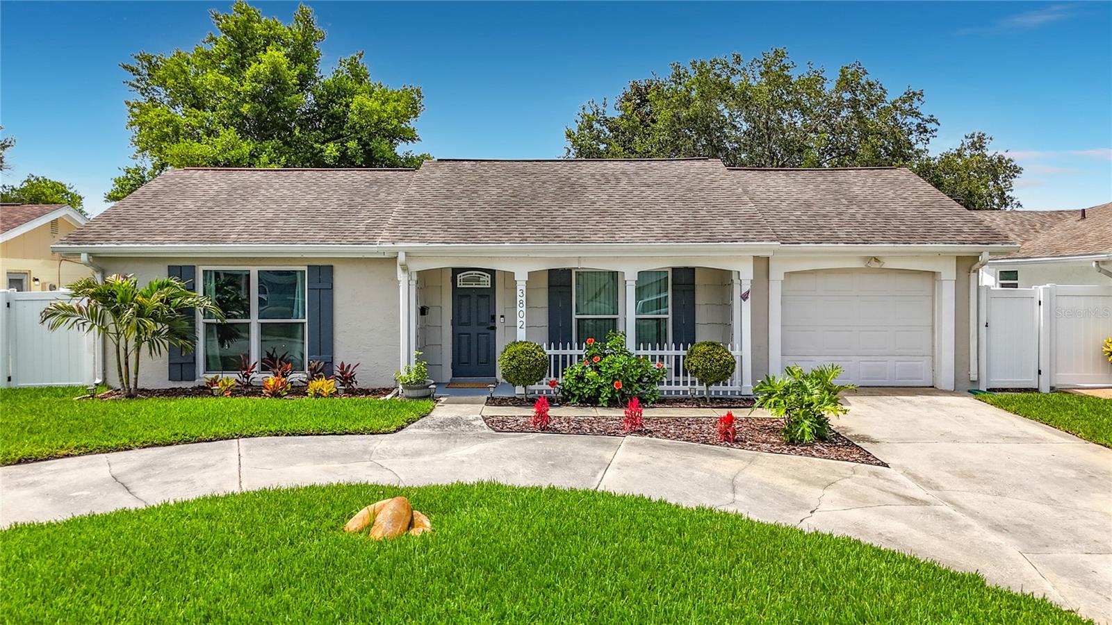 3802 Grayton Dr