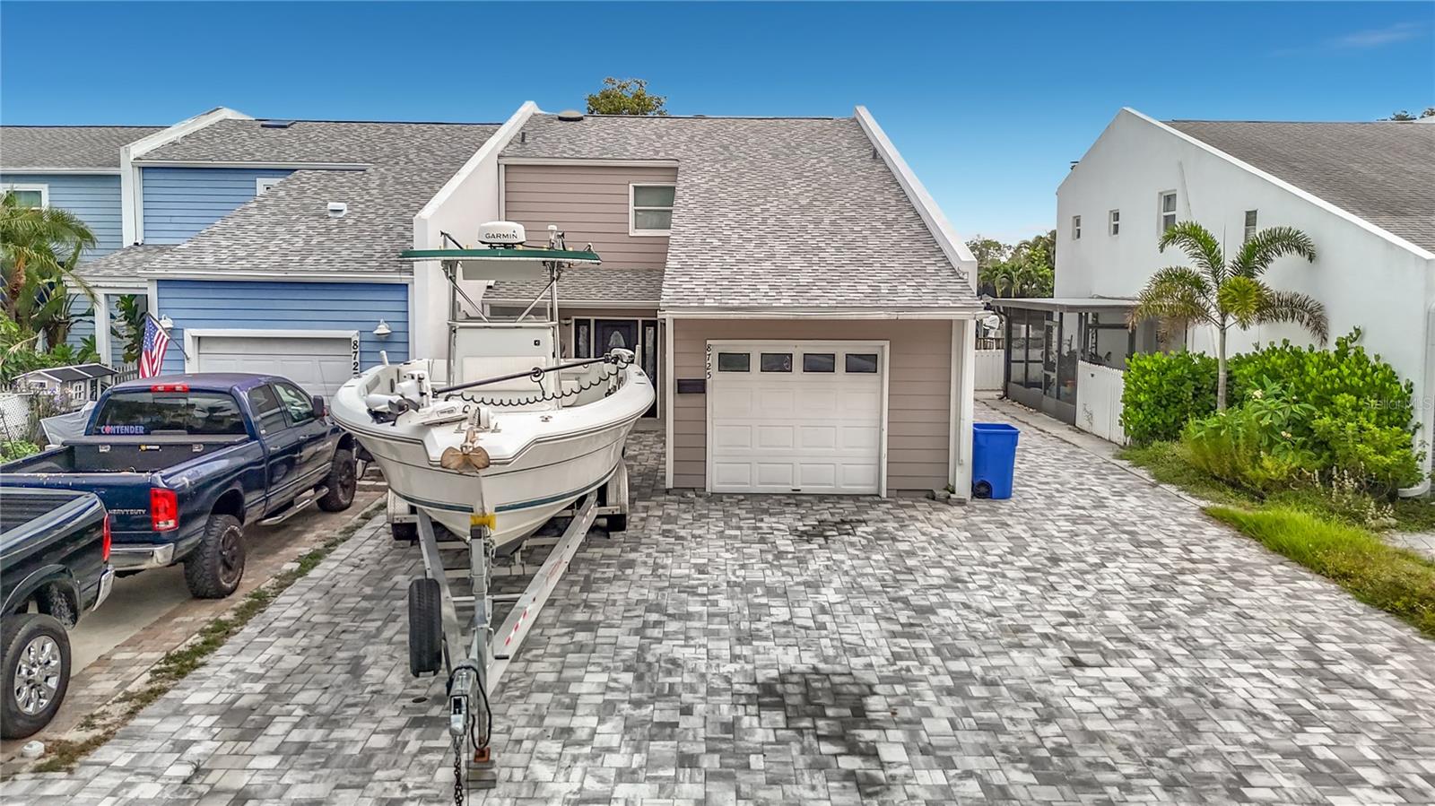 8725 Bay Pointe Dr