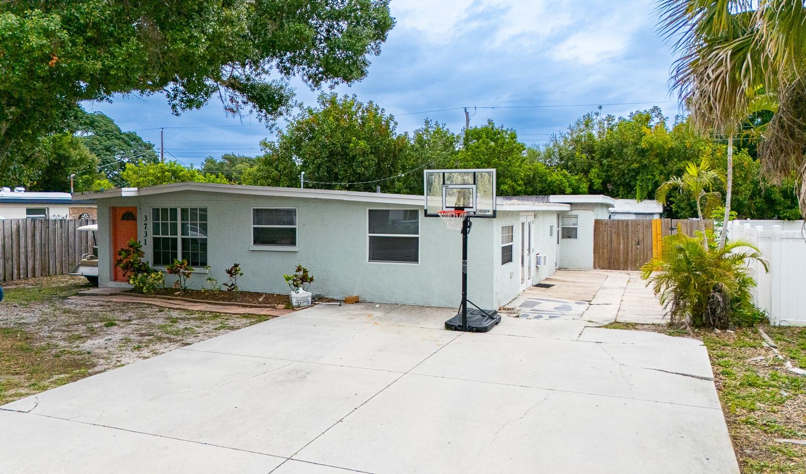 3731 Papai Dr