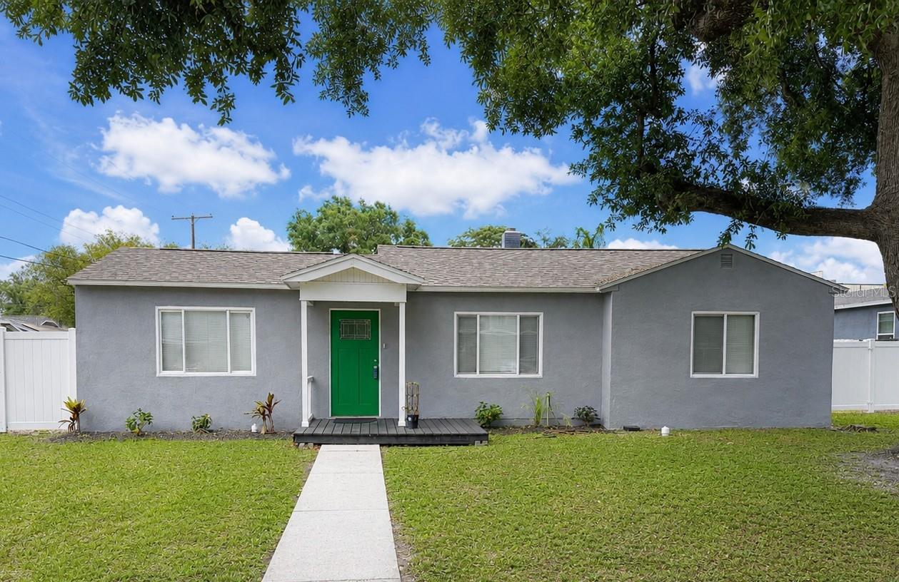 7307 N Highland Ave