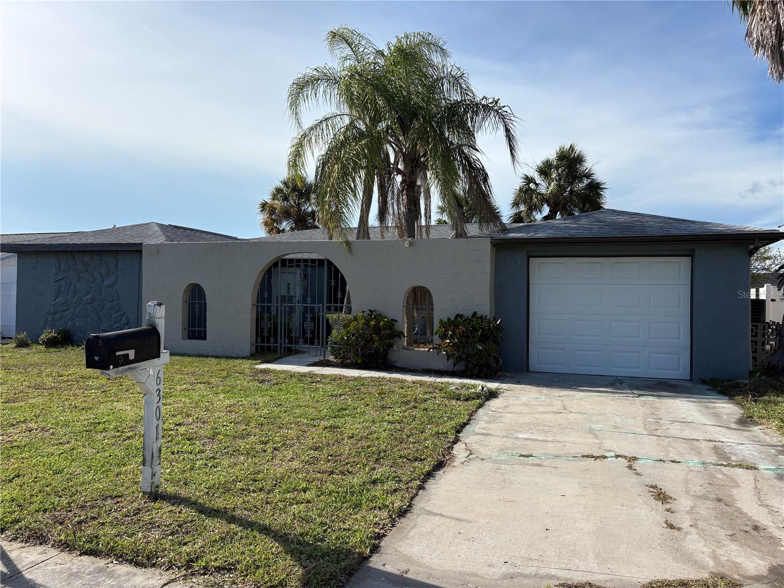 6301 Seabreeze Dr