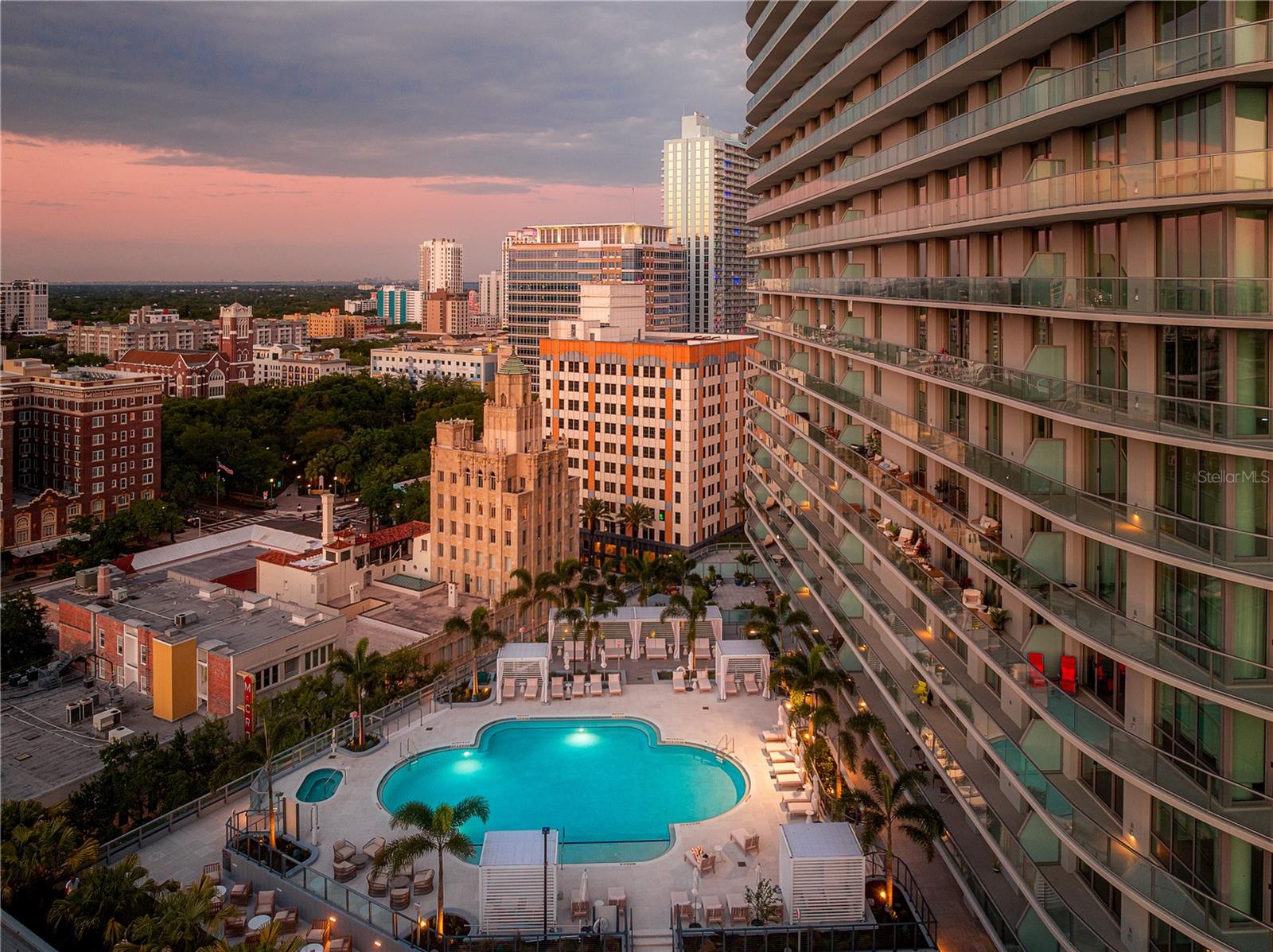 400 Central Ave #1103