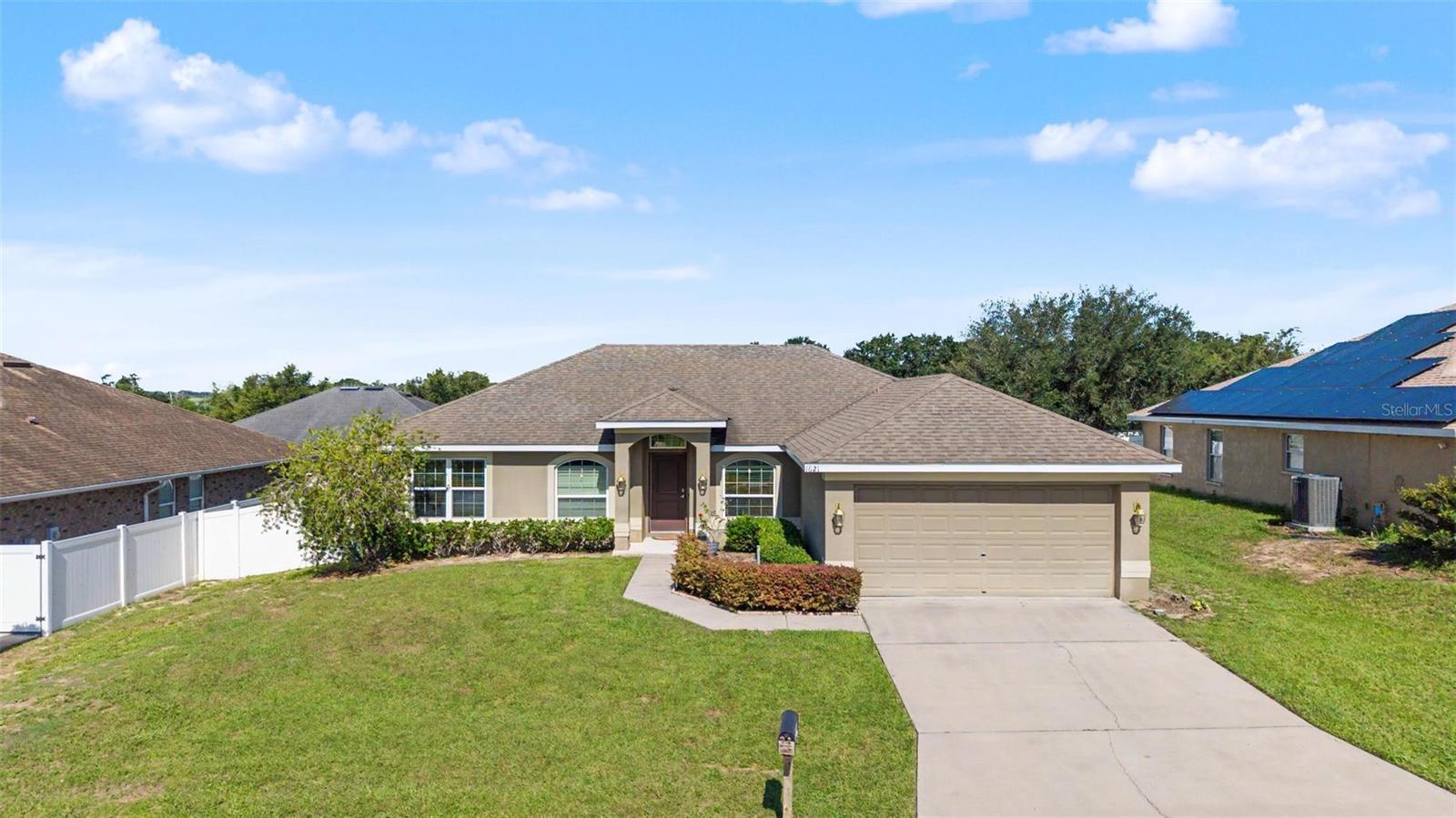 1621 Doves View Cir