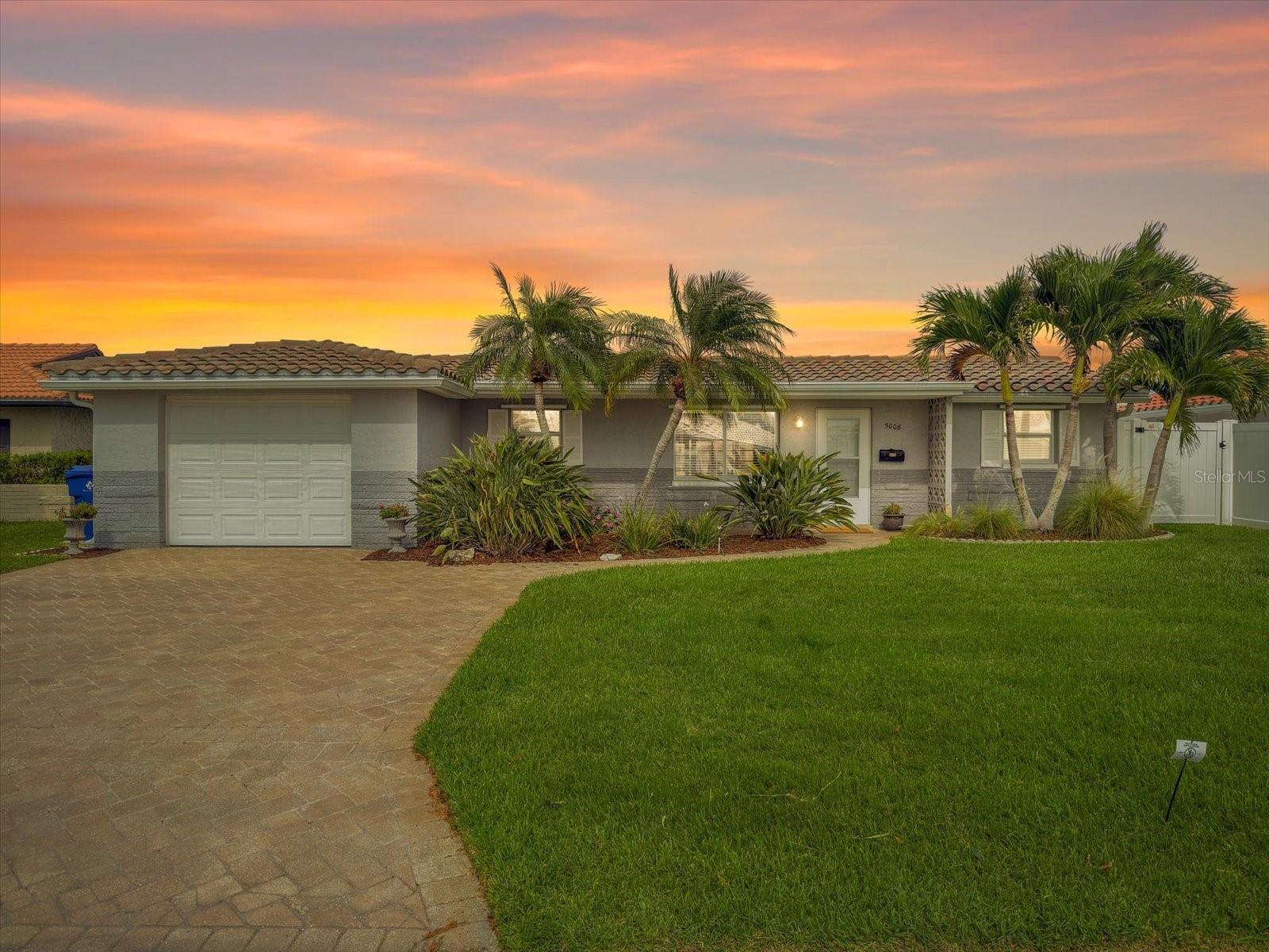 5008 Dory Dr