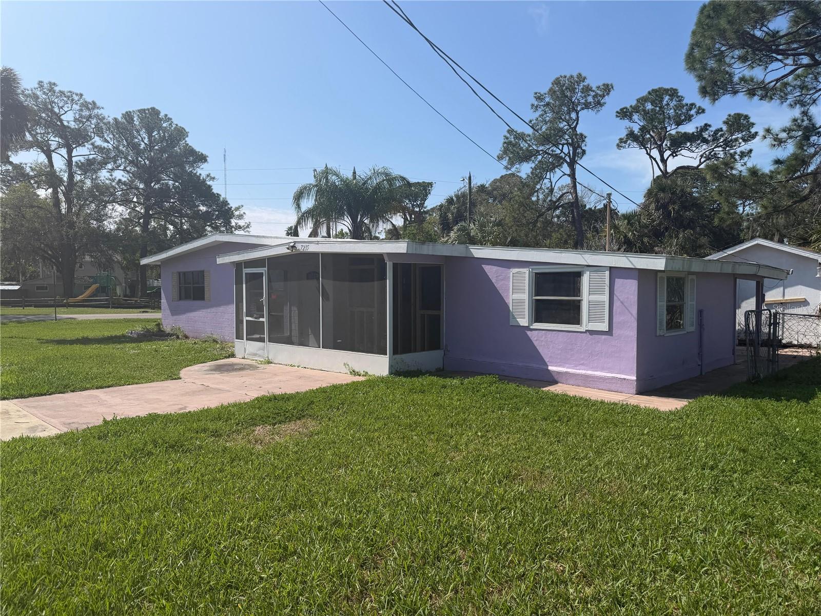 7235 Royal Palm Dr