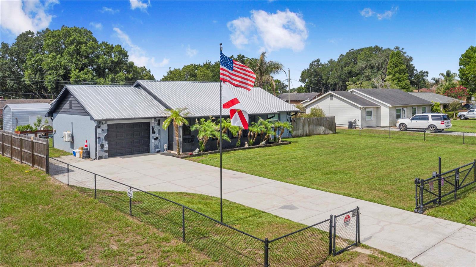 2426 View Way