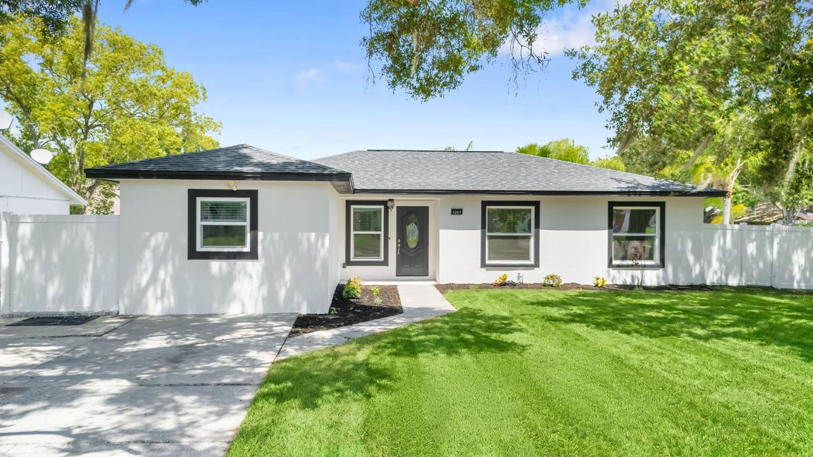 1201 Windy Ridge Dr