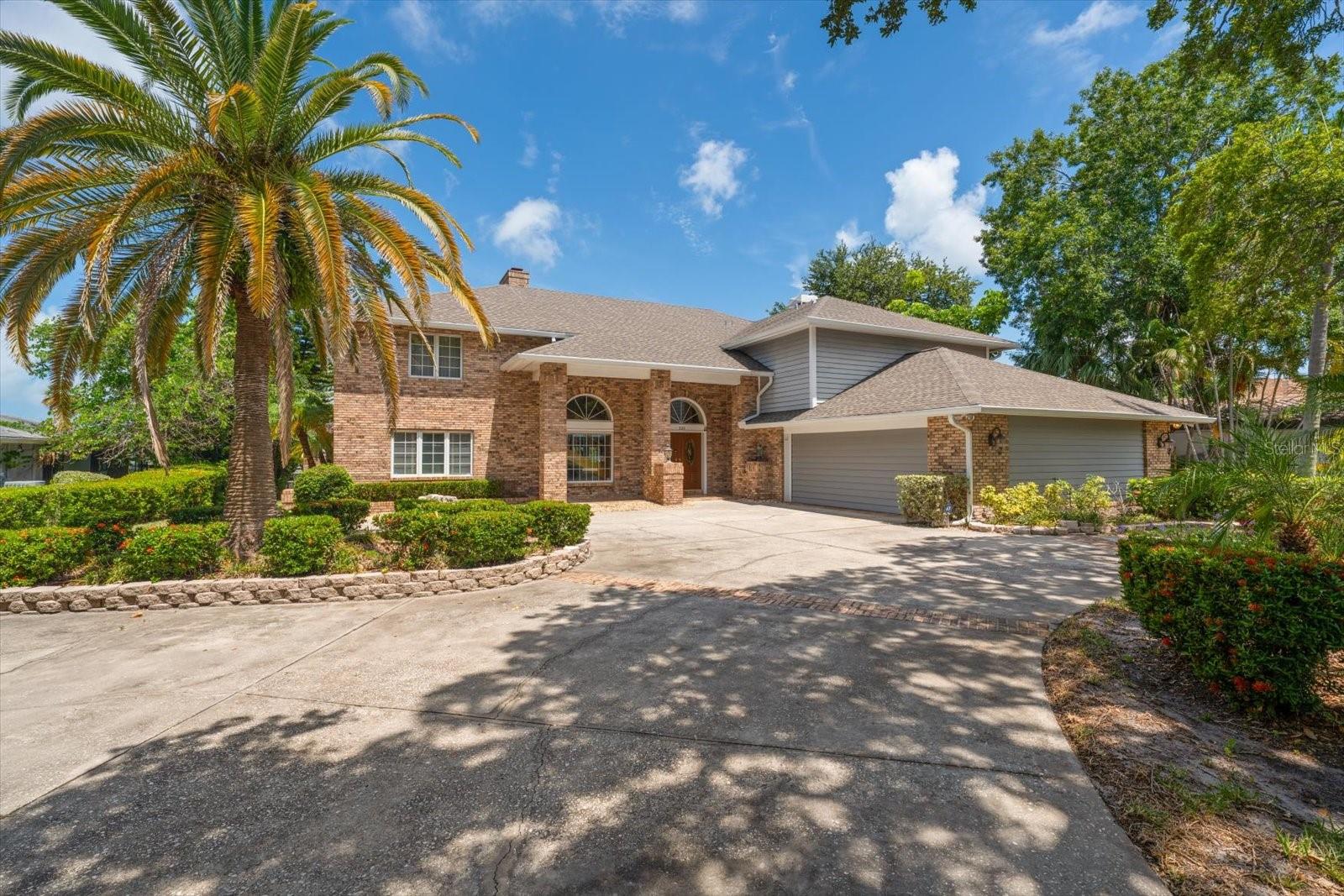 220 Harbor View Ln