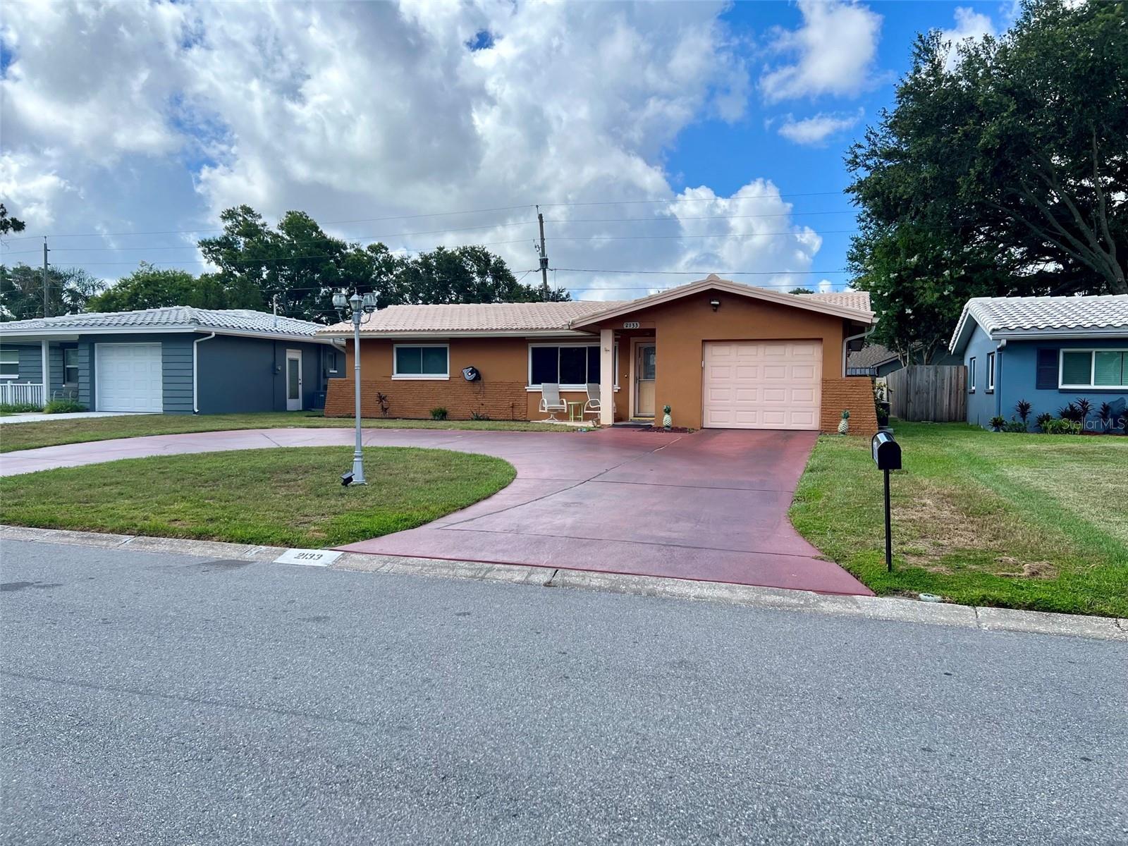 2133 Indigo Dr