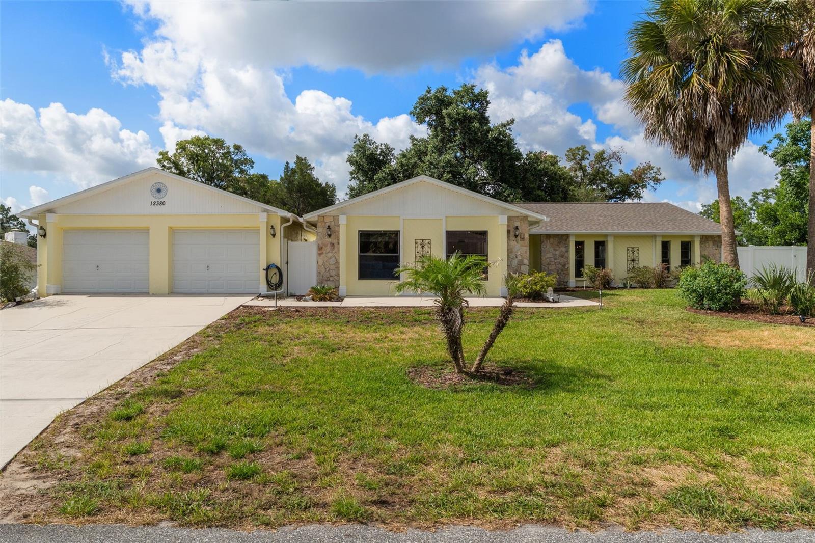 12380 Trout Cir